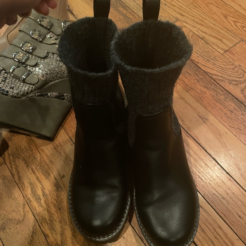 Brand new leather boots - Picture 3 of 3